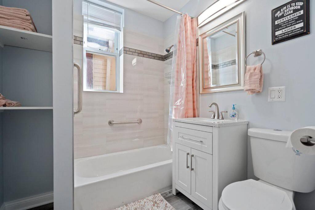 Newly Rehabbed Greystone With 2 Private Apartments, Backyard, Garage, Laundry, Close To Expressway Chicago Exterior foto